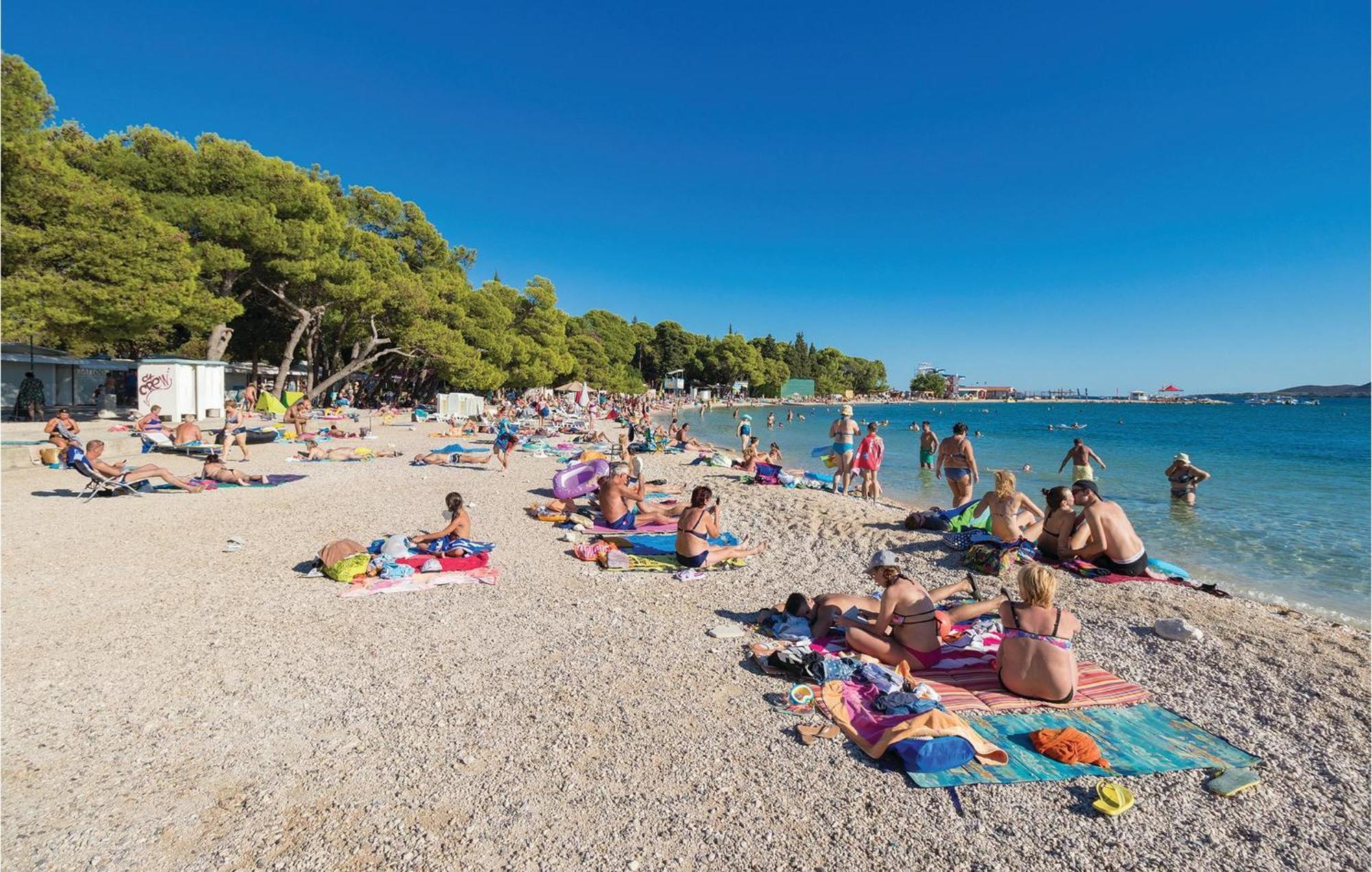 Pet Friendly Apartment In Biograd With Kitchen Biograd Na Moru Zewnętrze zdjęcie