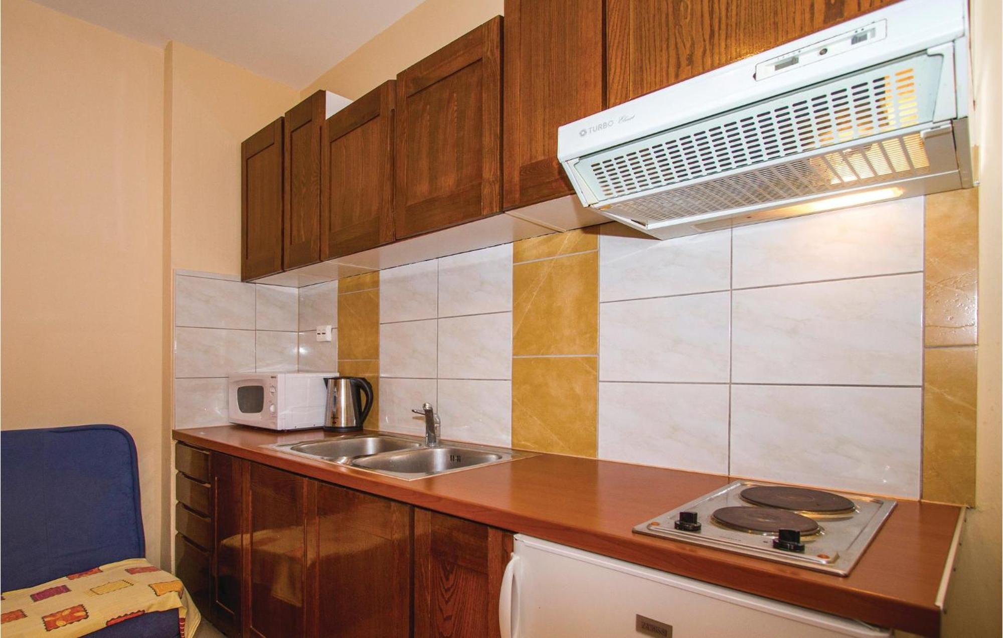 Pet Friendly Apartment In Biograd With Kitchen Biograd Na Moru Zewnętrze zdjęcie